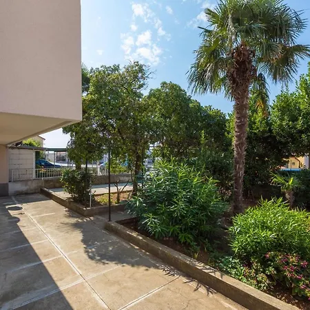 Apartment In 39232 Crikvenica